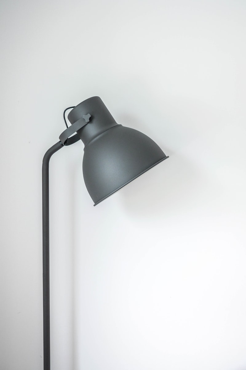 Smart Kinetic LED Ambient Desk Lamp